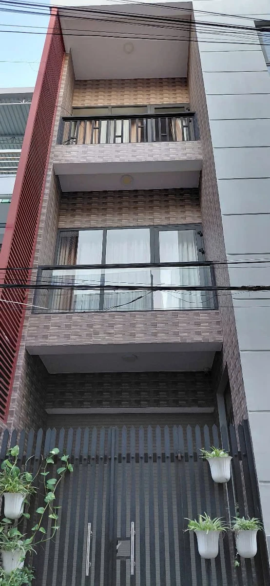 Bán nhà 3 tầng 128m² gần biển Nha Trang 7 tỷ - Ảnh 1
