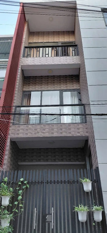 Bán nhà 3 tầng 128m² gần biển Nha Trang 7 tỷ