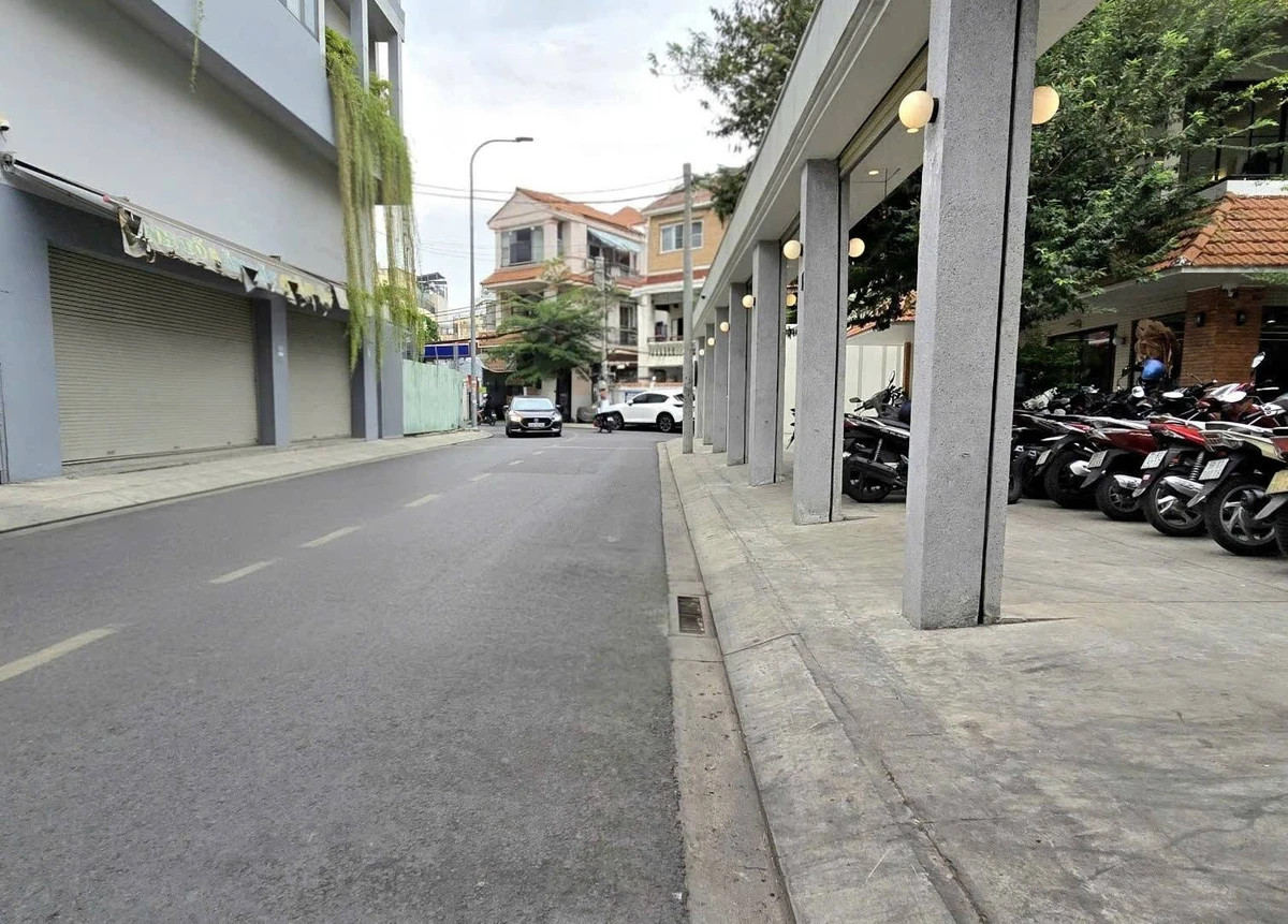 Bán nhà phố 116m² Ung Văn Khiêm, Bình Thạnh 14.79 tỷ - Ảnh thu nhỏ 3