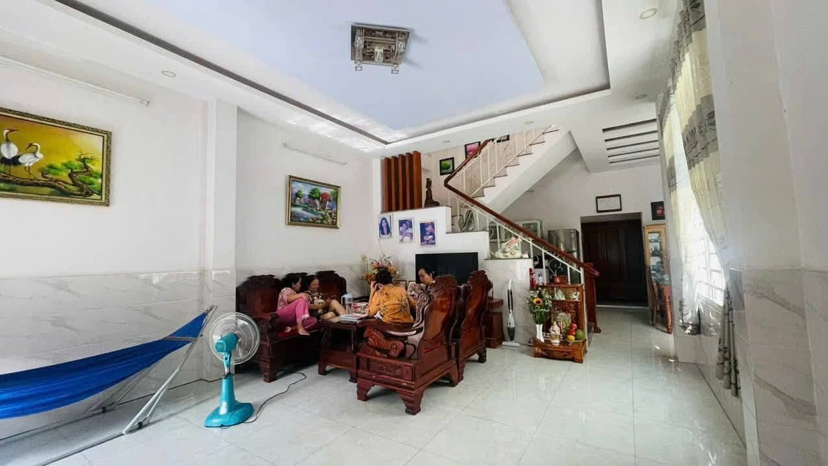 Bán nhà 2 tầng 136m² 2PN tại Đào Duy Anh, Q.7 - Ảnh 1