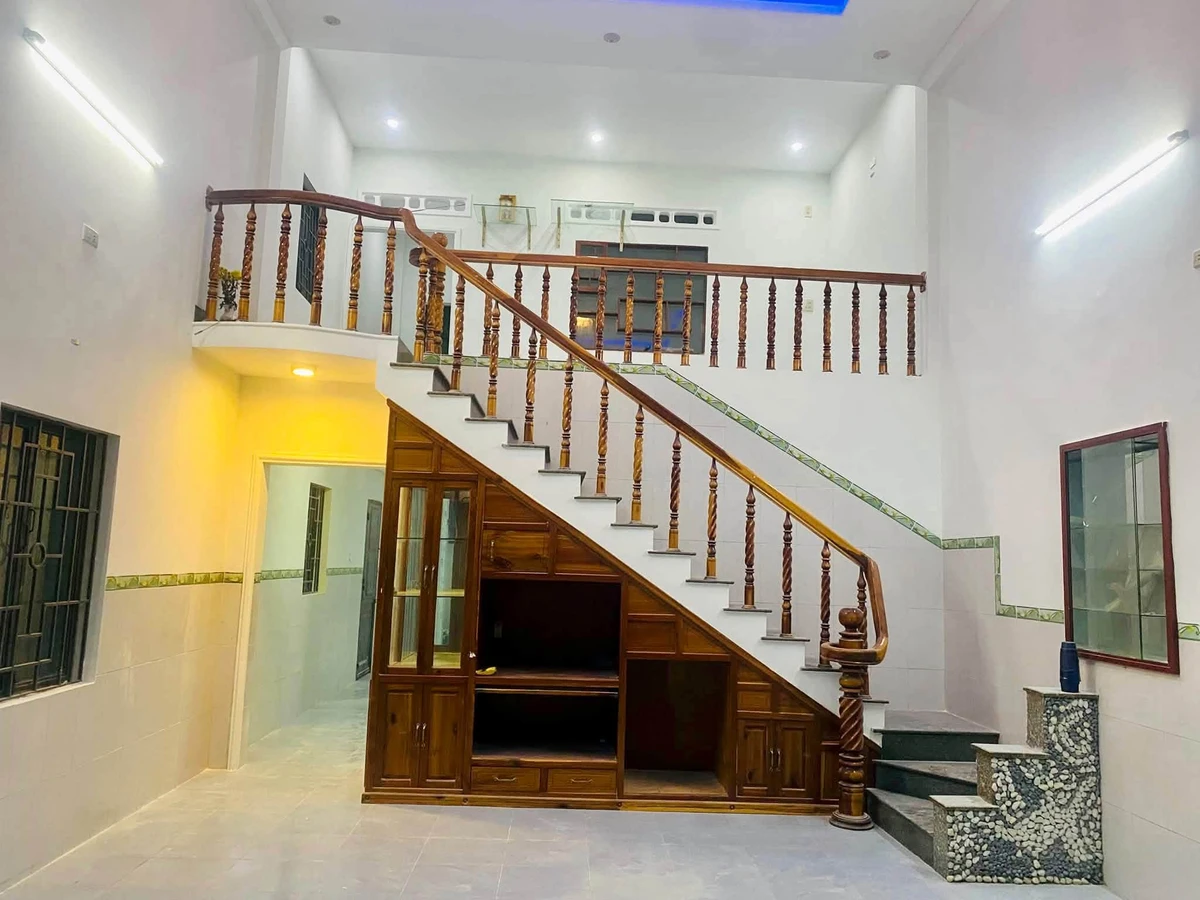 Bán nhà mê lửng hẻm Hoàng Văn Thụ, Quy Nhơn, 66,8m2, 2 phòng ngủ, giá 2,4 tỷ - Ảnh 1