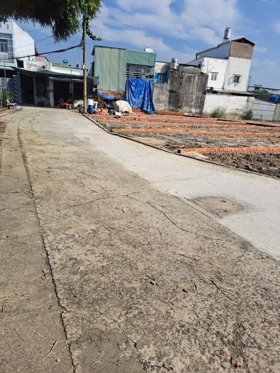 Bán lô đất sổ hồng riêng 100m² Đông Thạnh 2 tỷ 800 - Ảnh thu nhỏ 2