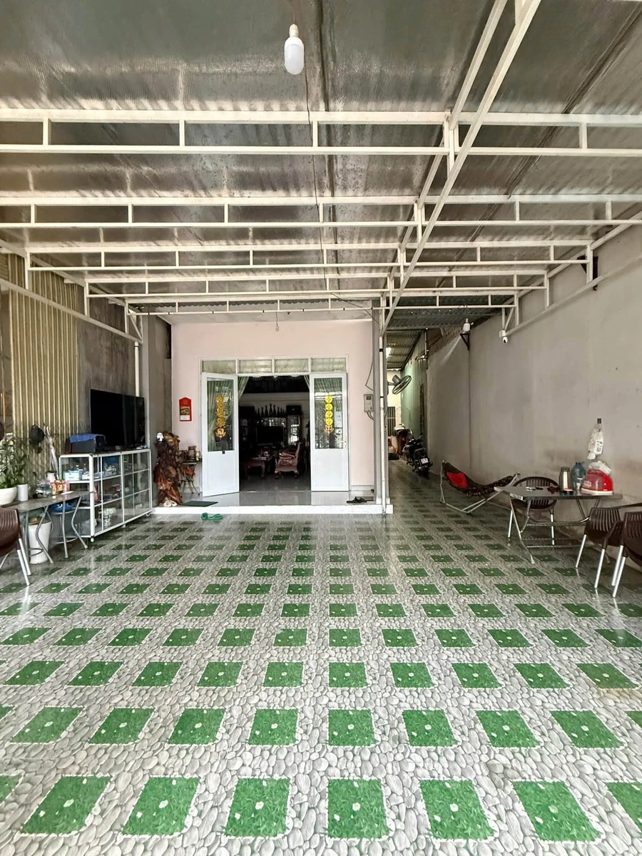 Bán nhà mặt tiền 3PN Huỳnh Thúc Kháng 143m² - 3,15 tỷ - Ảnh 1
