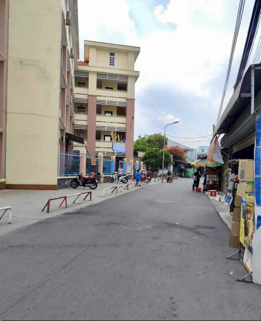 Bán nhà 3PN 102m² Lái Thiêu, giá 4 tỷ - Ảnh 1