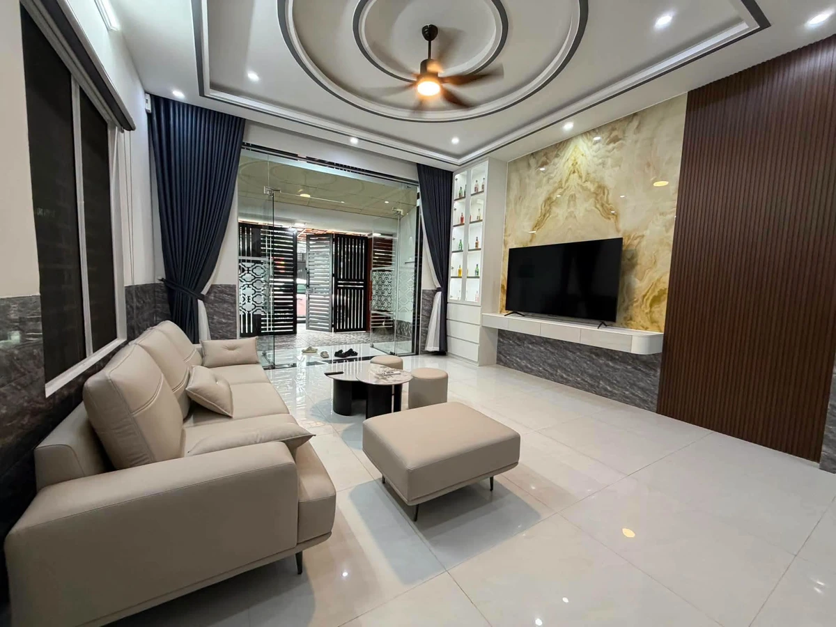 Bán nhà 2 tầng, 2 mặt tiền 95 m², Đà Nẵng - Ảnh 1