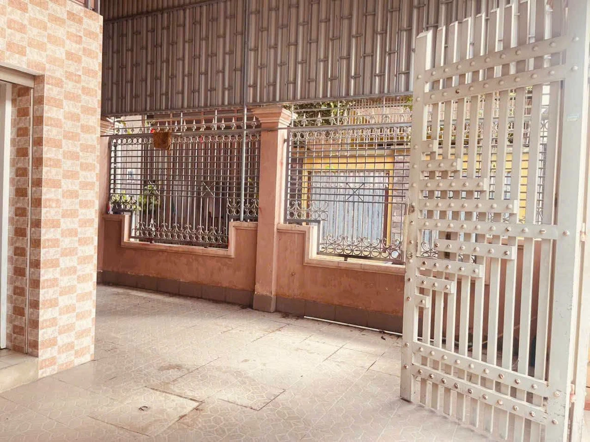 Bán nhà góc 2,5 tầng 106,9m2 Phường Hà Huy Tập - Ảnh thu nhỏ 3