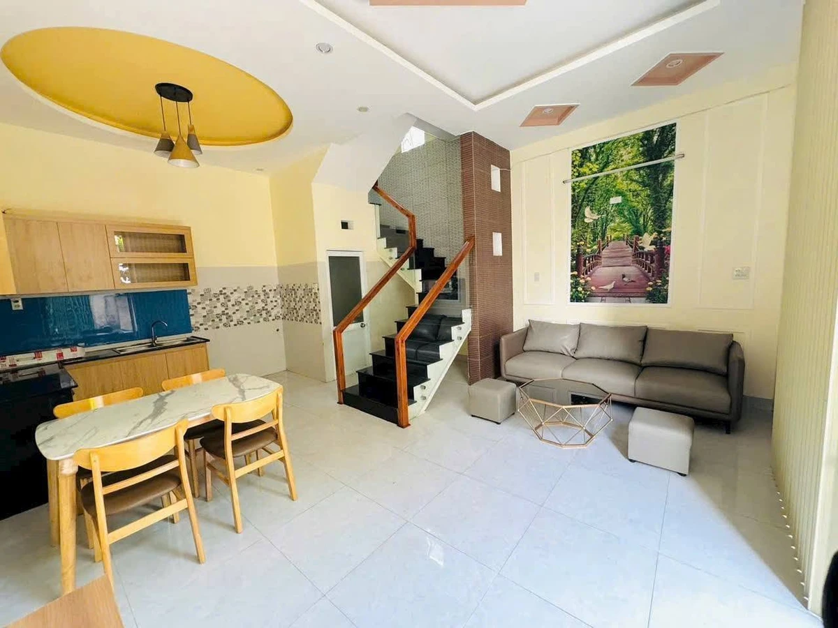 Bán nhà hẻm Bạch Đằng, 2 PN, 38 m², Quy Nhơn, 2,15 tỷ - Ảnh thu nhỏ 3