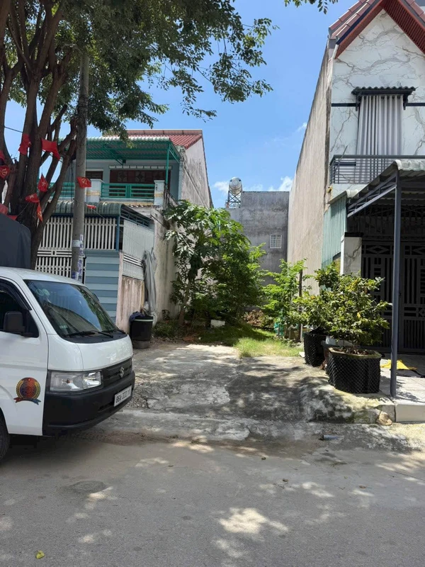 Bán lô đất thổ cư 100m2 mặt tiền Đào Cam Mộc, Phan Thiết