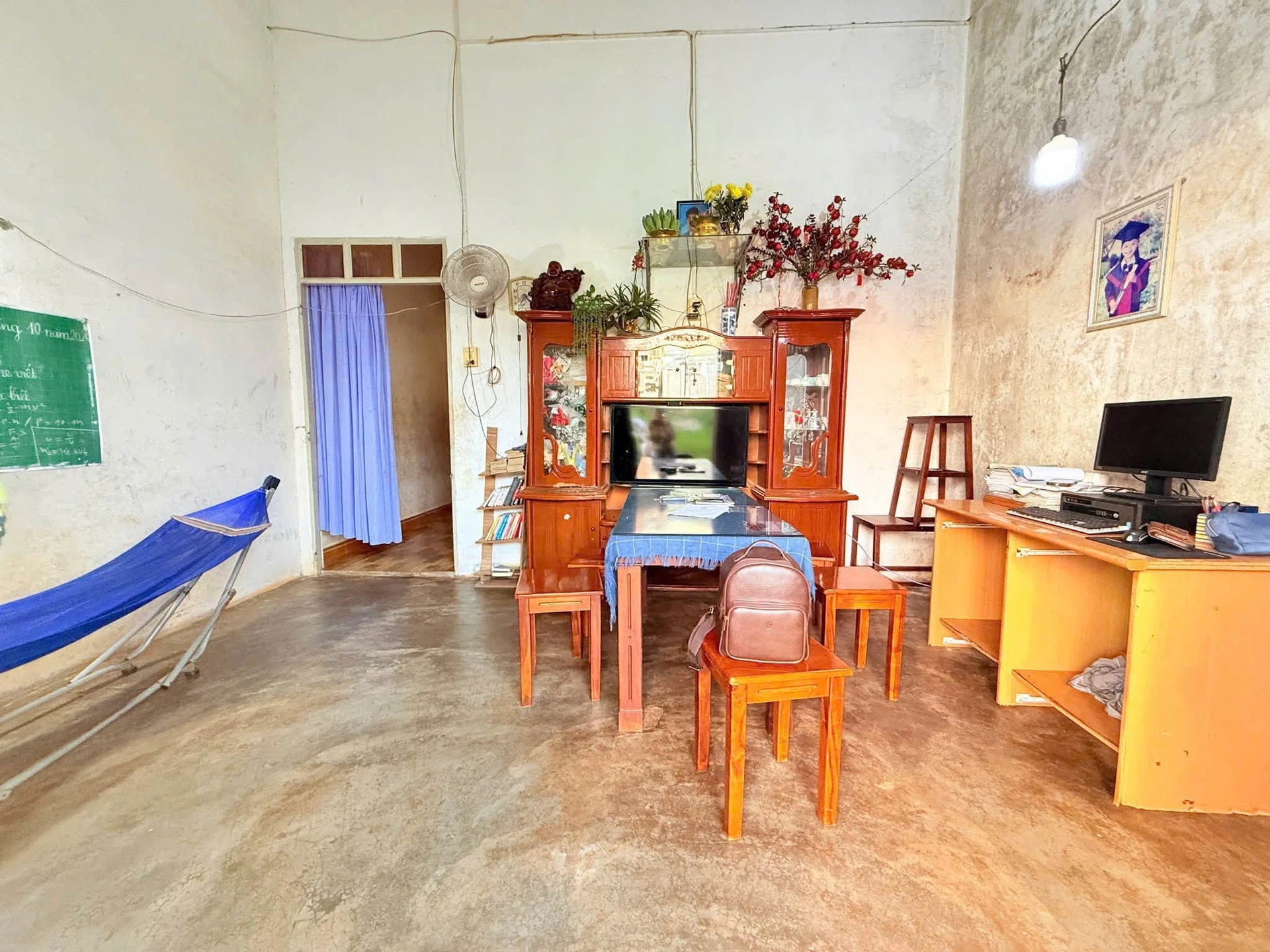 Bán đất tặng nhà 100m² Lê Duẩn, Pleiku 1 tỷ 299 triệu - Ảnh 1