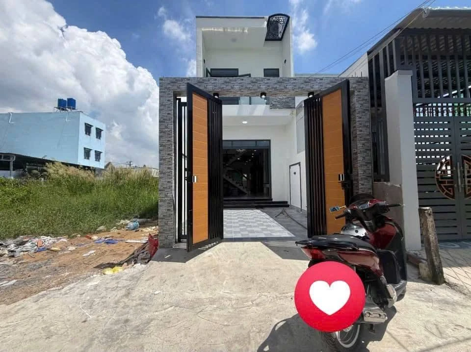 Bán nhà 1 trệt 1 lầu 4PN 100m² thổ cư, Long An - Ảnh thu nhỏ 3