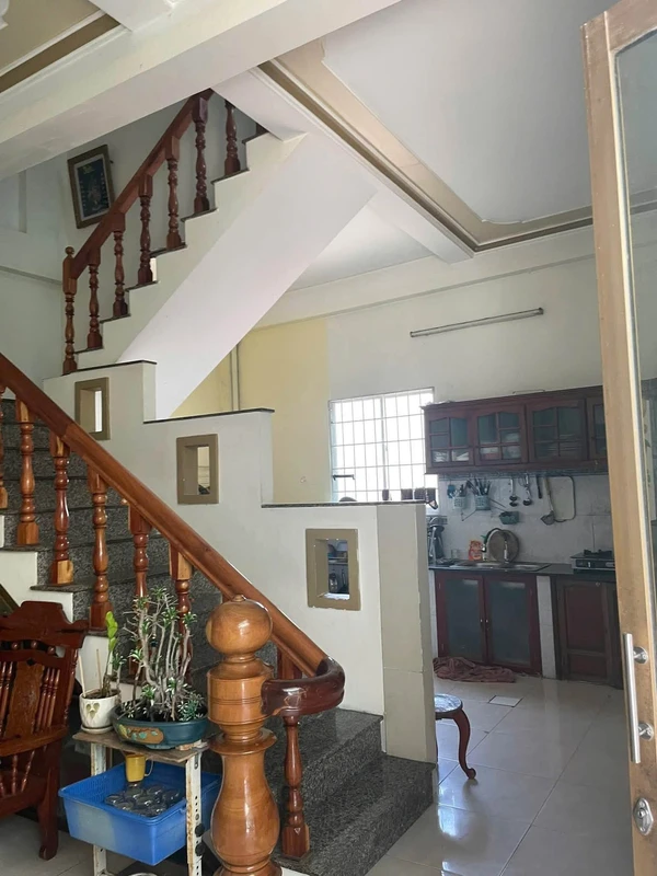 Bán nhà 2 tầng 42m2 Phường 2 Tuy Hoà 1 tỷ 800