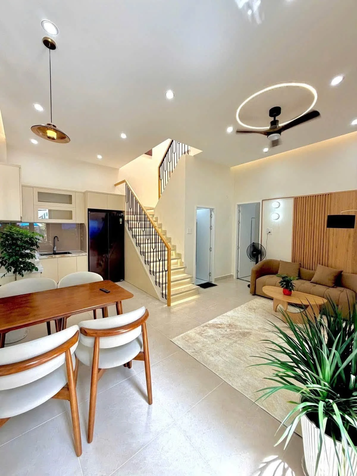 Bán nhà hẻm 73 Ni Sư Huỳnh Liên, Phường 10, Tân Bình, 39m2, 2 tầng, 3PN, 5,98 tỷ - Ảnh 1