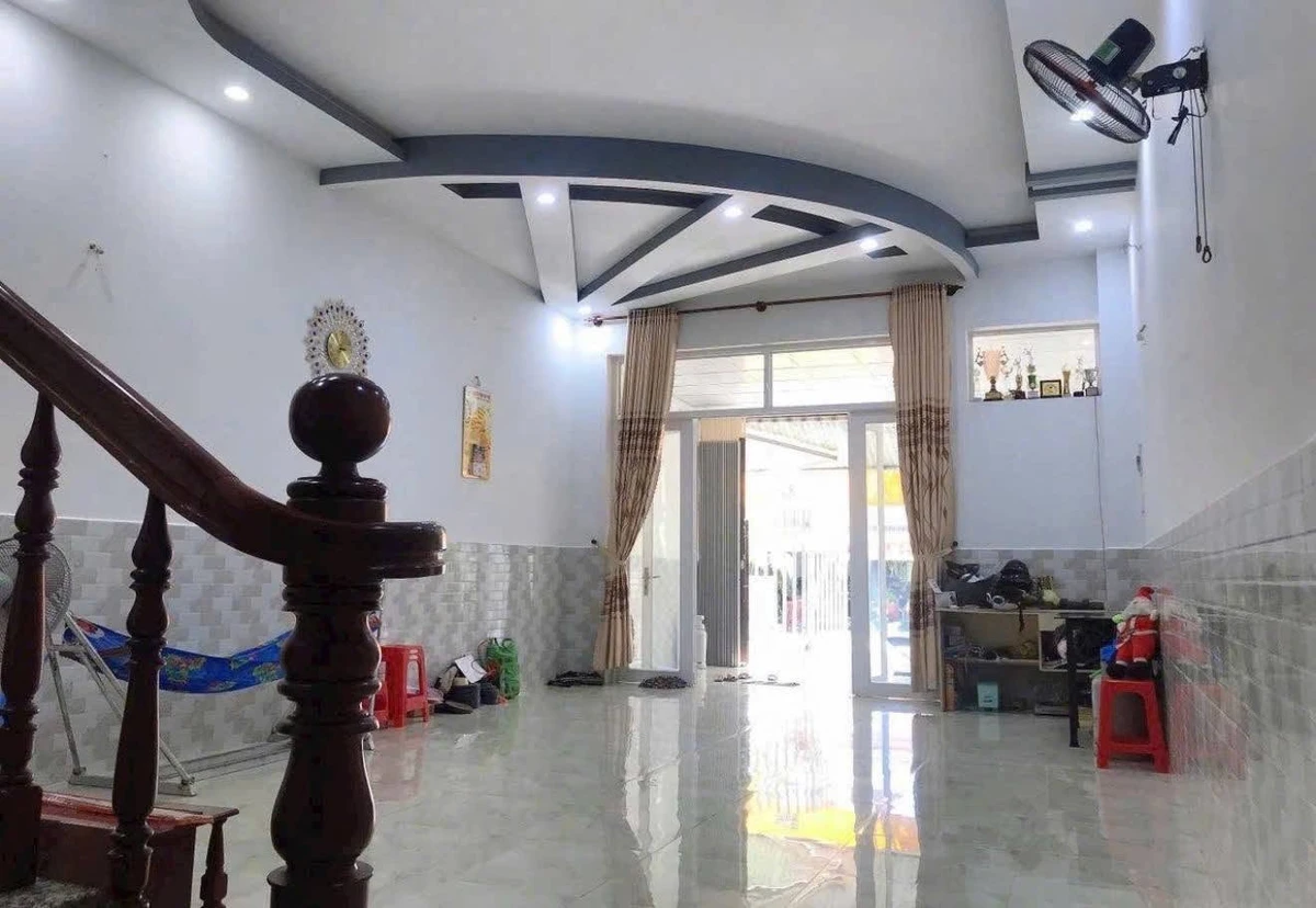 Bán nhà 1 trệt 1 lầu 3PN 100m² Phường 8 - Ảnh thu nhỏ 3