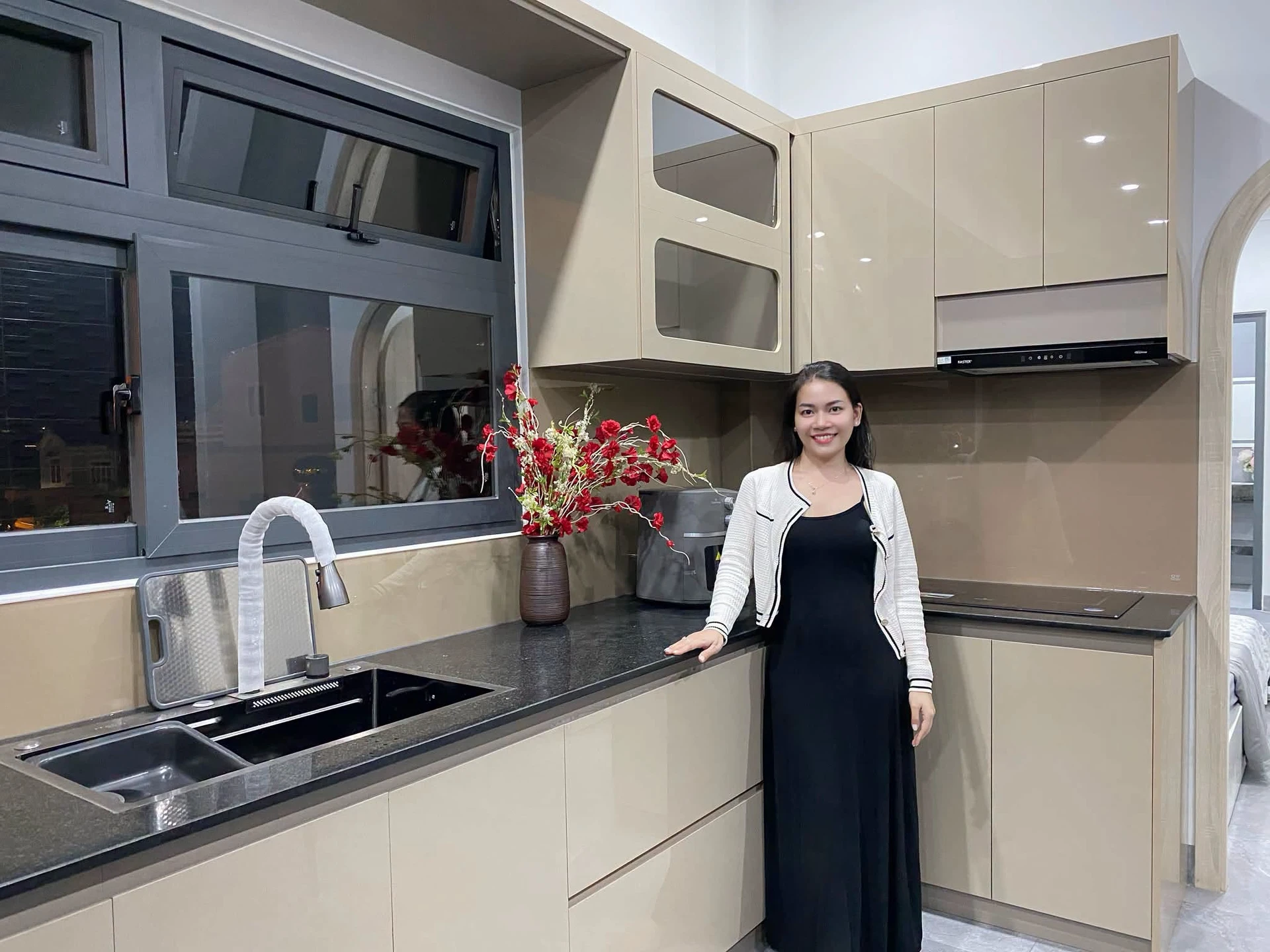 Bán shophouse 84m2 mặt tiền Võ Nguyên Giáp 9 tỷ 3 - Ảnh 1