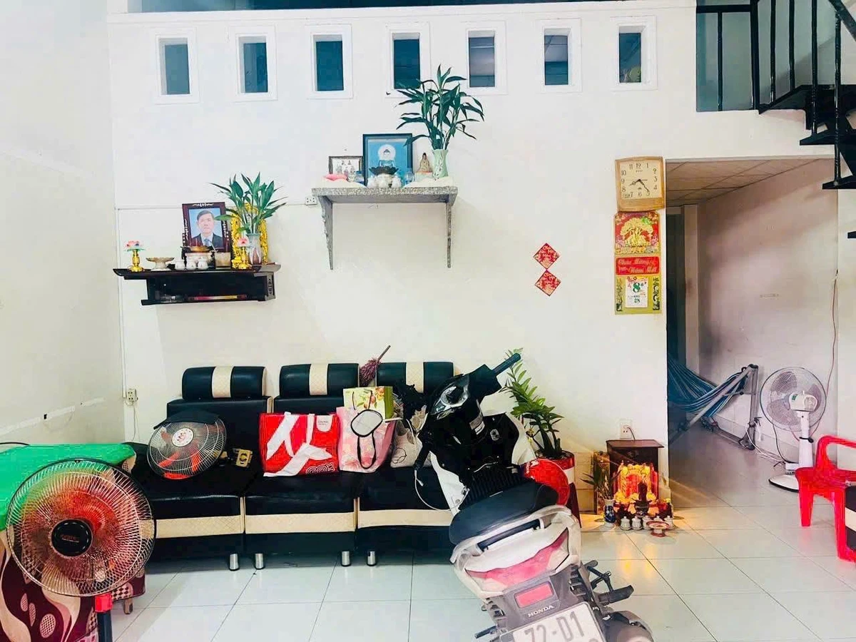 Bán nhà mặt tiền kinh doanh 60m2 3 tỷ 350 triệu Bà Rịa - Ảnh 1