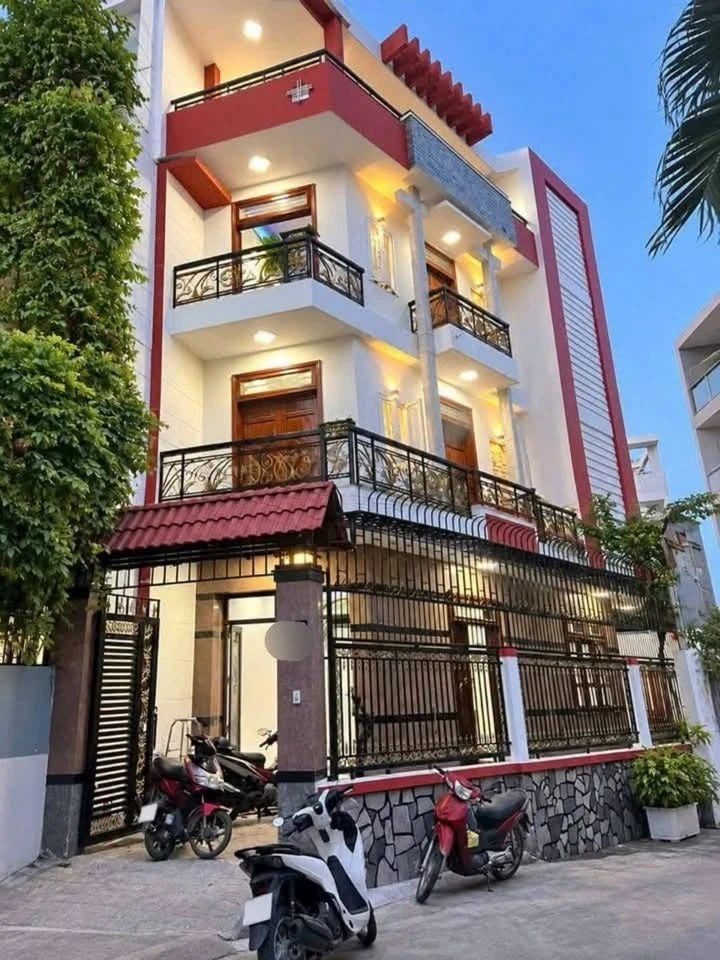 Bán nhà 2 mặt tiền hẻm 8x18m, 3 tầng, đường số 18 Thông Tây Hội, Gò Vấp – 13,5 tỷ - Ảnh 1