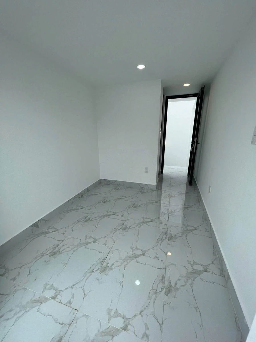 Cho thuê nhà 3 tầng 27m2, 3PN 4WC, đầy đủ nội thất, Phú Nhuận - Ảnh thu nhỏ 2