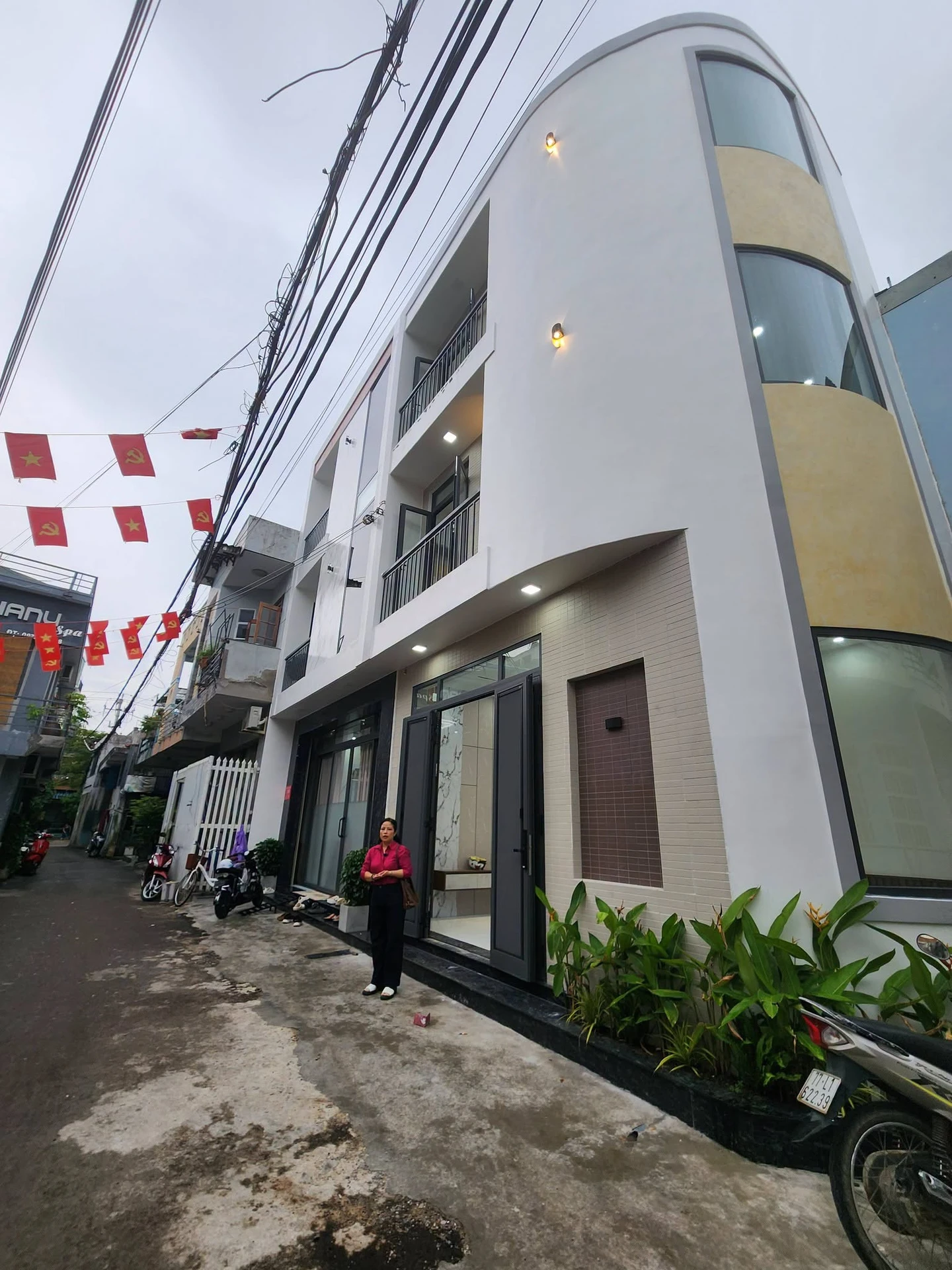 Bán nhà phố 1 trệt 2 lầu 47m² Gia Lai 4 tỷ 890 - Ảnh 1