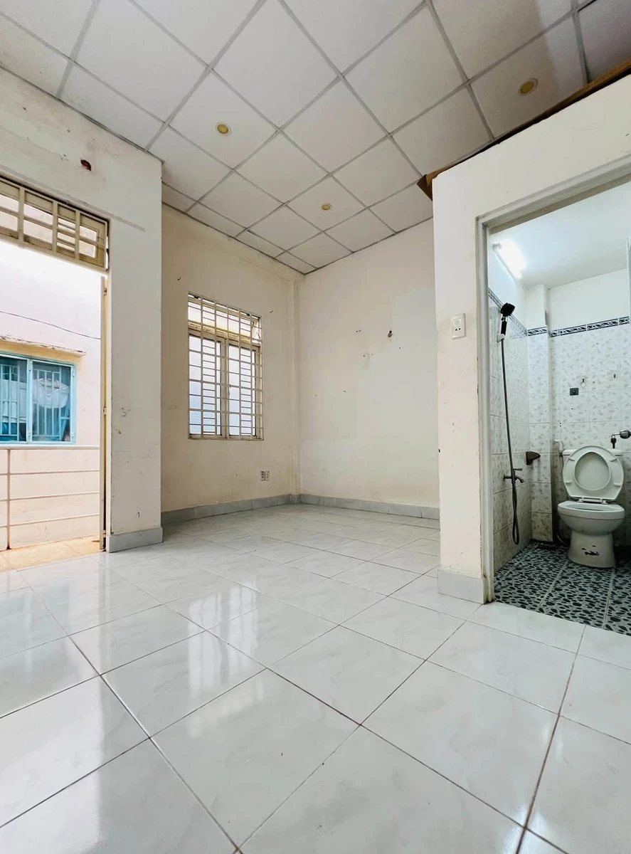 Bán nhà phố 2PN mặt tiền Tân Định Quận 1, 20.5m², giá 3.95 tỷ - Ảnh thu nhỏ 5