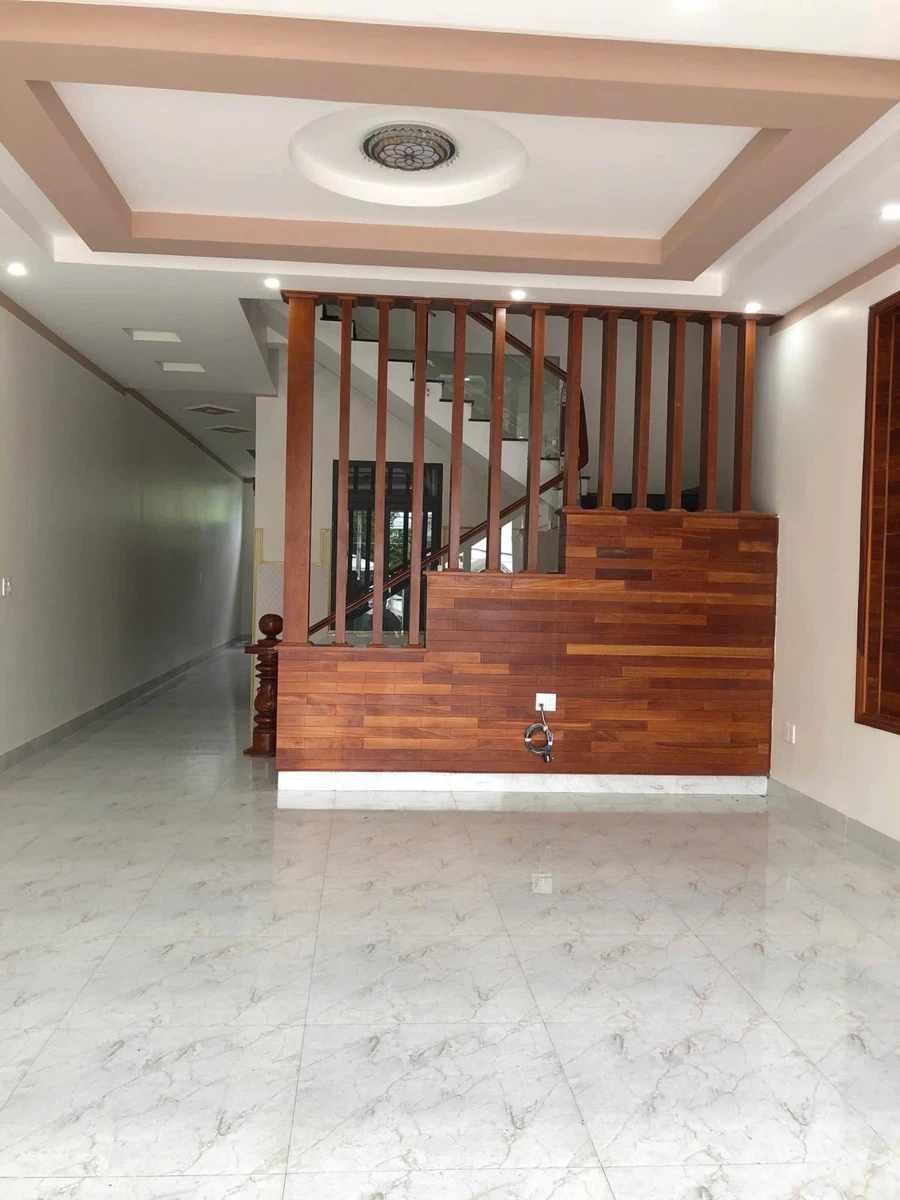 Cho thuê nhà mặt tiền kinh doanh 132m² gần chợ Đồng Xoài 15tr/tháng - Ảnh 1