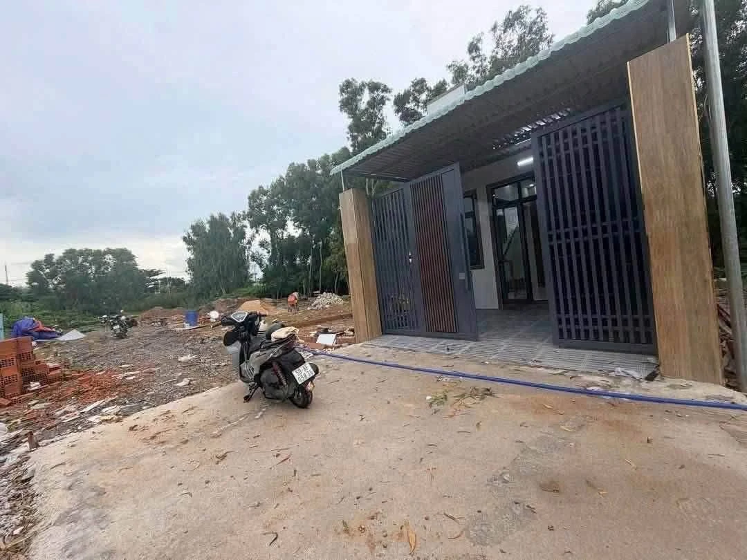 Bán nhà gác lửng 2 phòng ngủ 50m² An Ngãi Long Điền 1 tỷ 80 - Ảnh thu nhỏ 2