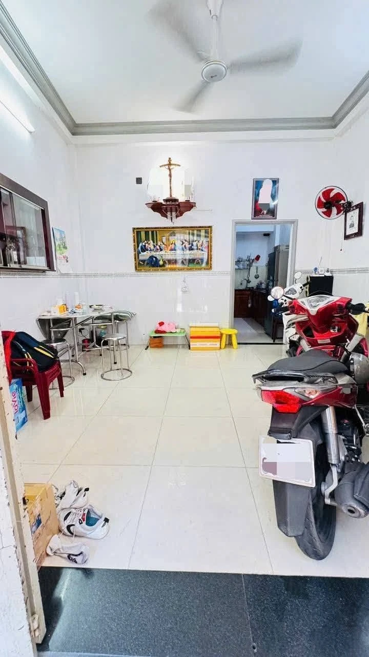 Bán nhà 3 tầng, 3PN, 33m² Lê Văn Sỹ, Phú Nhuận, 6.3 tỷ - Ảnh 1