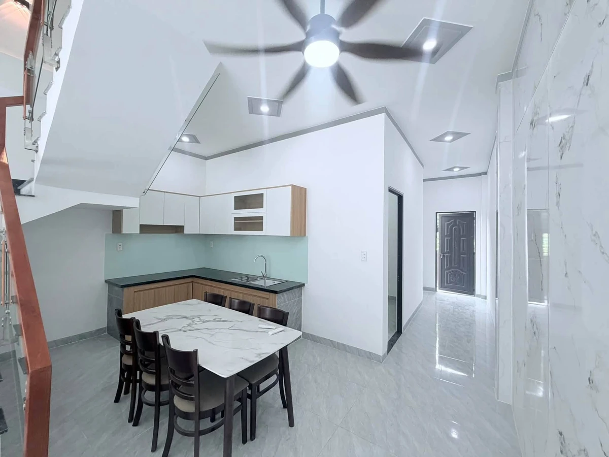 Bán nhà 1 trệt 1 lầu 100m² gần KCN Vsip 2, 2 tỷ 350 triệu - Ảnh thu nhỏ 5