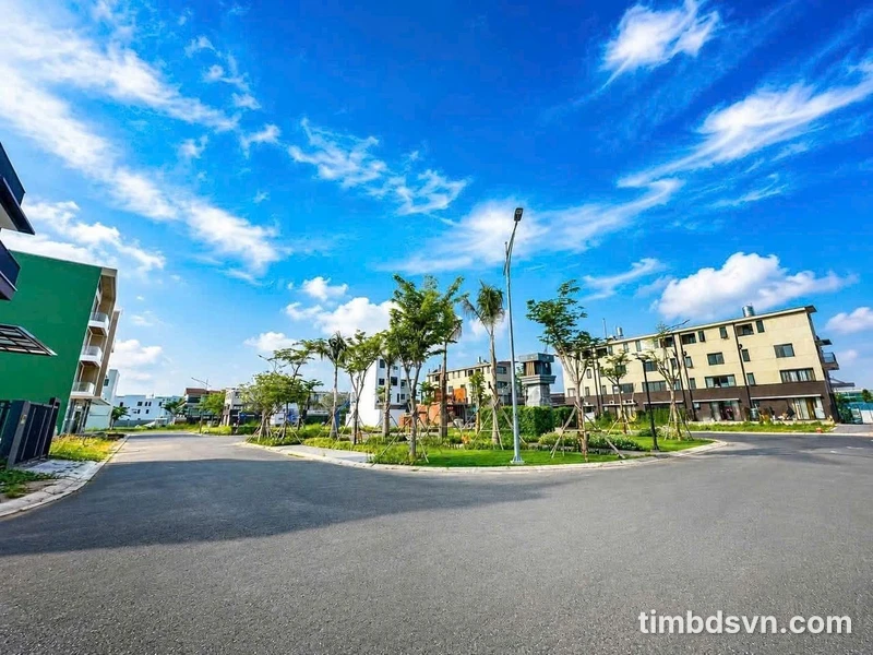 Bán nền Nam Long 2 Central Lake 90m2 giá 3.3 tỷ