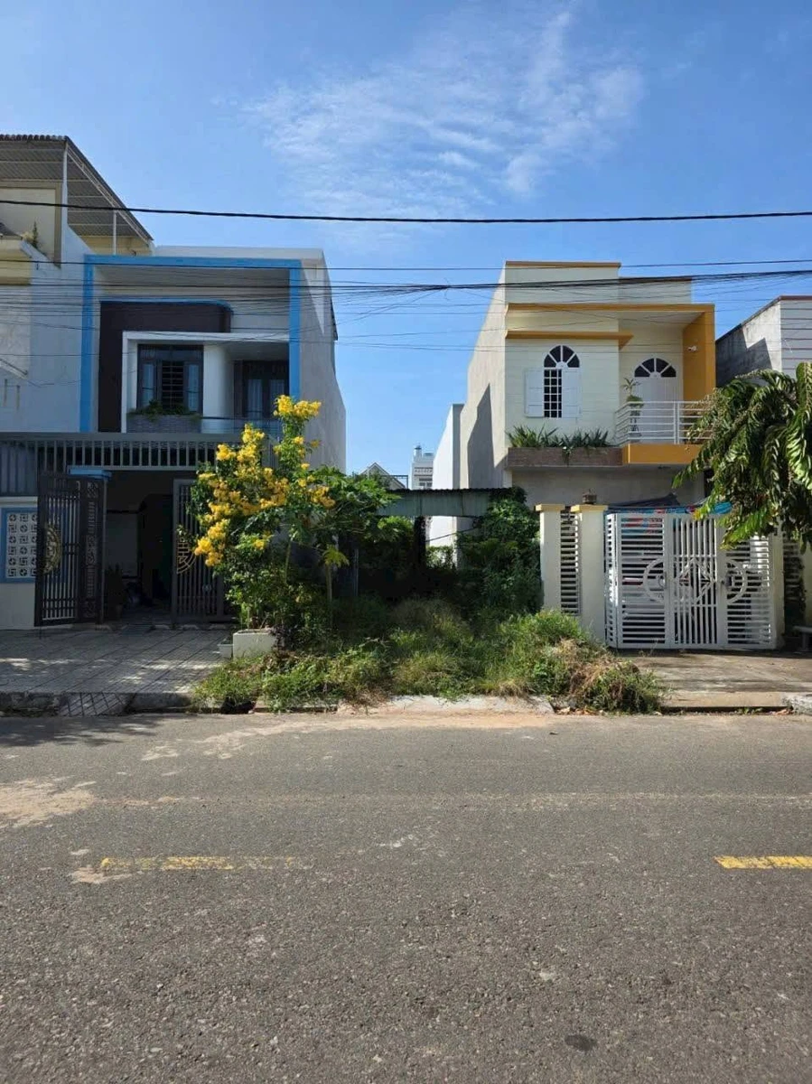 Bán nhà mặt tiền 105m2 Phan Thiết 3 tỷ 100 triệu - Ảnh 1