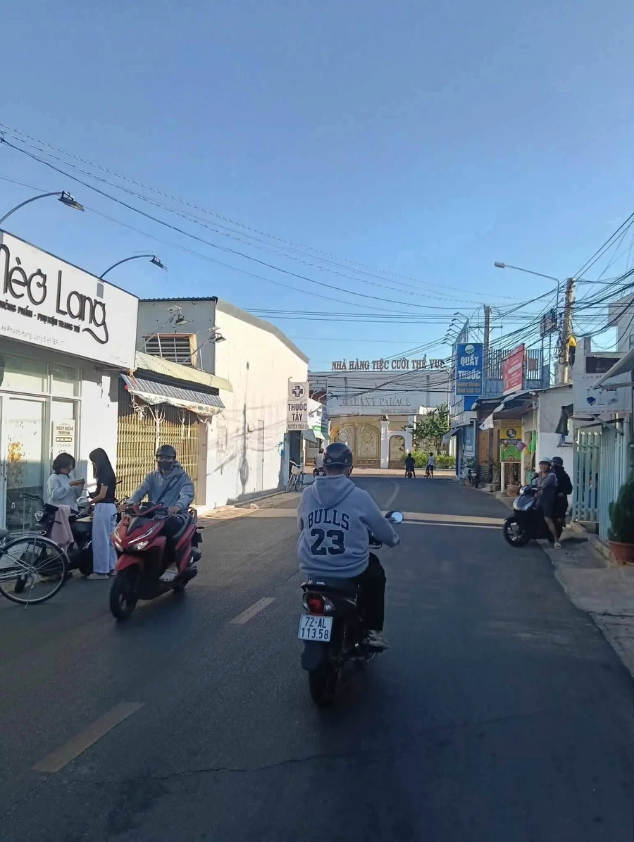 Bán nhà gác lửng 3PN Long Hải 3,4 tỷ - Ảnh thu nhỏ 2