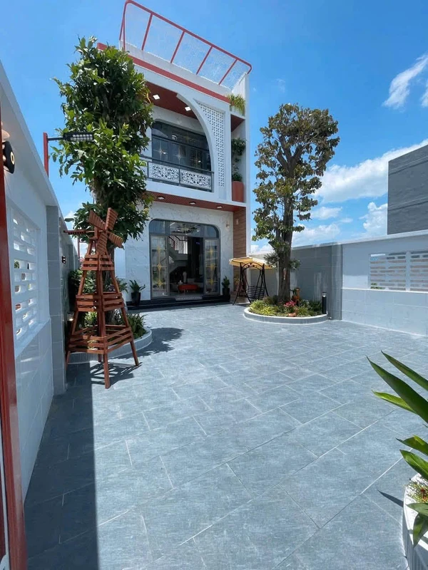 Bán nhà mặt tiền đường Đinh Đức Thiện, Bình Chánh, 125m2, 3PN, giá 1,63 tỷ