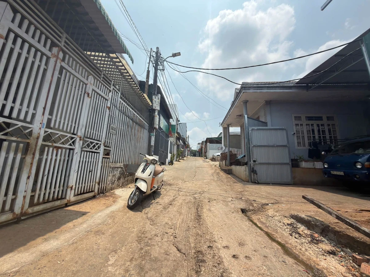 Bán đất hẻm Nguyễn Văn Cừ 102,5m² 2 tỷ 150, Quận 12 - Ảnh thu nhỏ 2