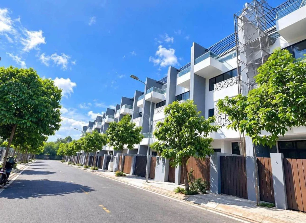 Bán nhà Tesla tại Thành Phố Cà Phê 125m² 9,3 tỷ - Ảnh 1