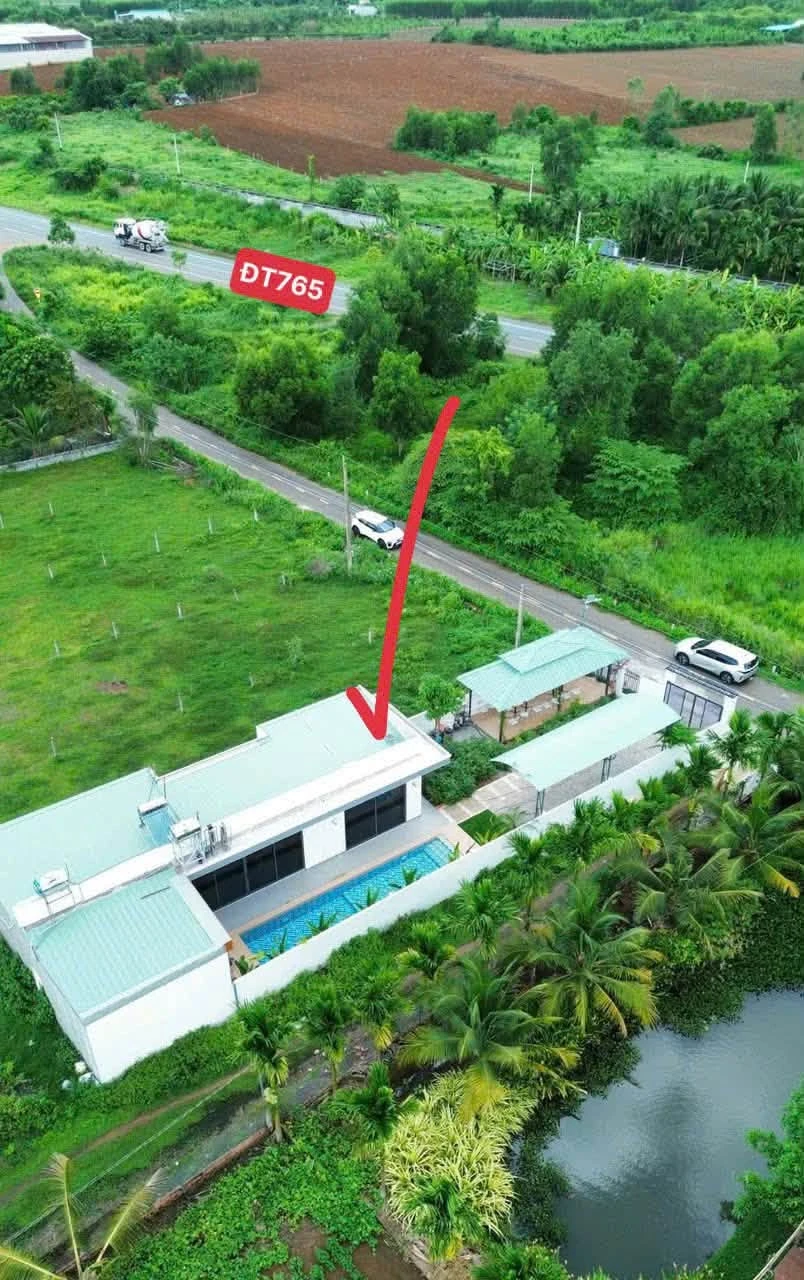 Bán villa 338m2 có hồ bơi Long Tân Đất Đỏ 3 tỷ 5 - Ảnh 1