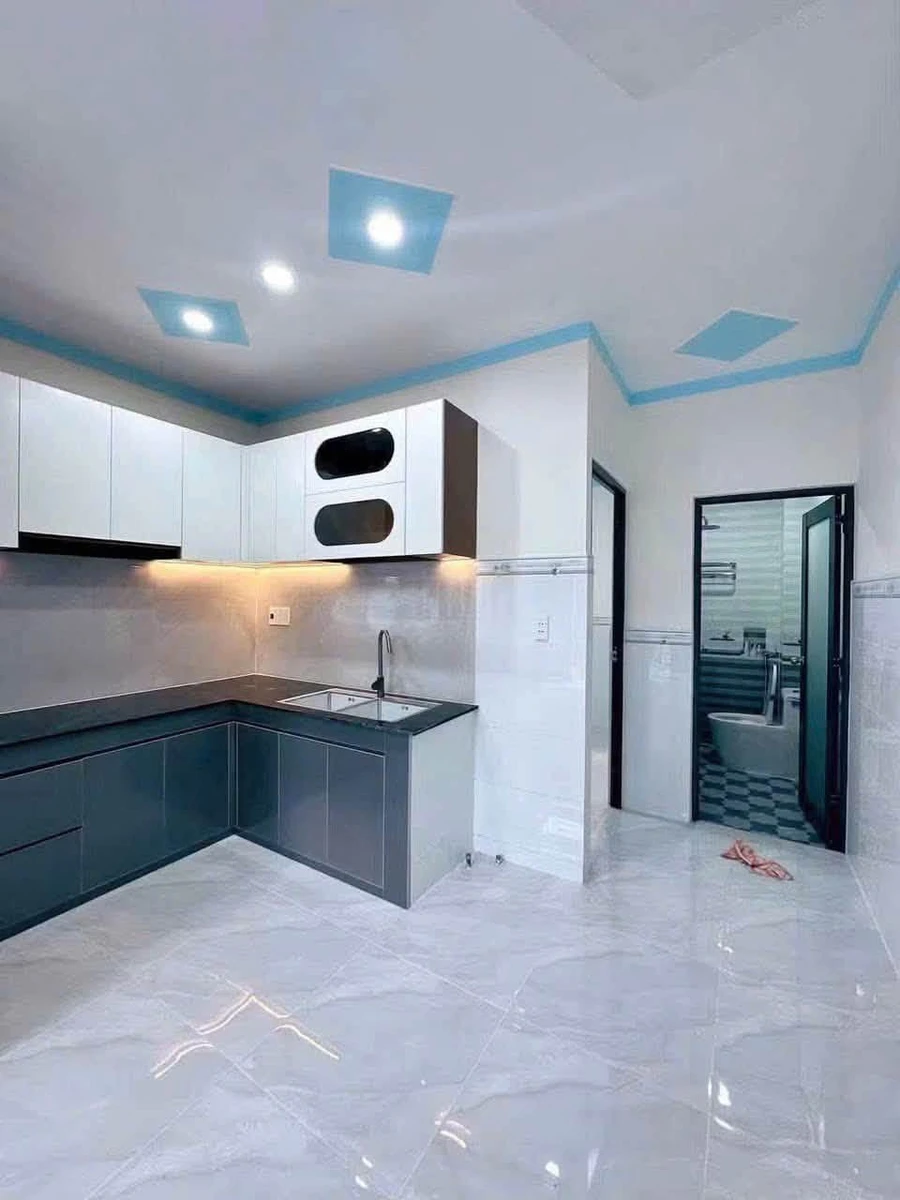 Bán nhà 40m2 2 phòng ngủ 2 WC gần chợ Đoàn Thị Kia, phường Dĩ An giá 1,65 tỷ - Ảnh thu nhỏ 2