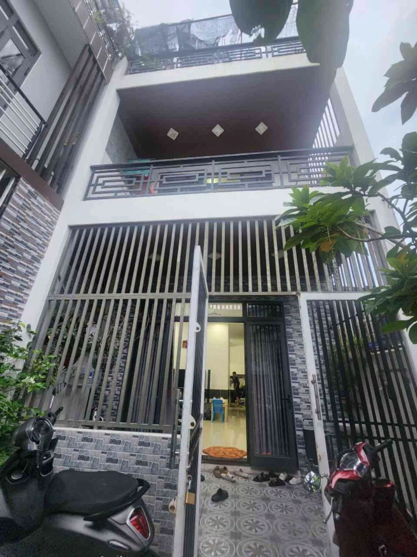 Bán nhà 3 tầng kiệt Lê Độ, 70m², nội thất full 5,5 tỷ - Ảnh 1
