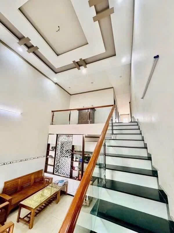 Bán nhà 5x21, 4 phòng ngủ, sân ô tô, Tân Xuân 1,7 tỷ - Ảnh thu nhỏ 2