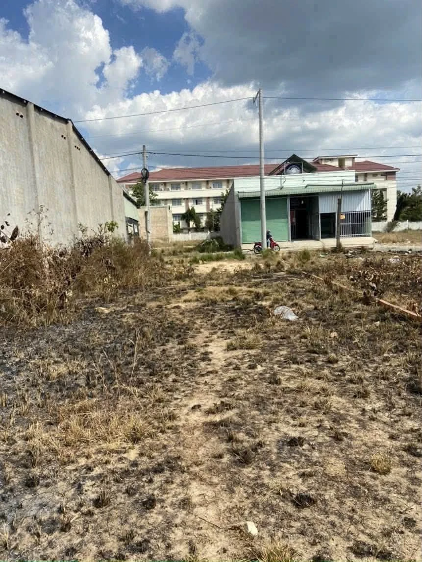 Bán đất Tân Uyên 100m² giá 2,75 tỷ - Ảnh 1