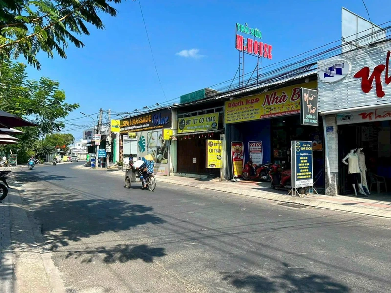 Bán nhà mặt tiền Ca Văn Thỉnh, 126 m², Bến Tre