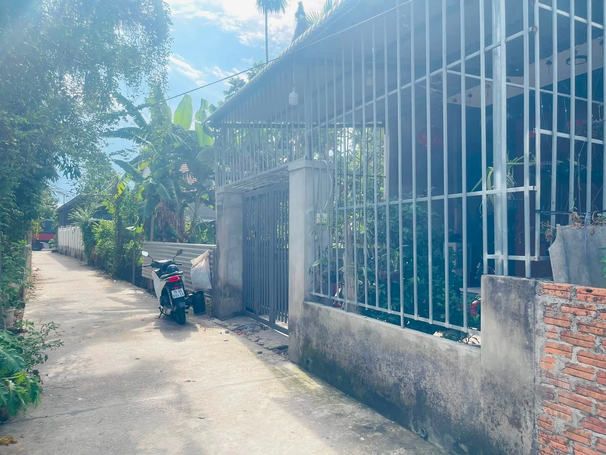 Bán nhà 2 mê, 3 phòng ngủ 238m² Phường Nghĩa Lộ - Ảnh thu nhỏ 4