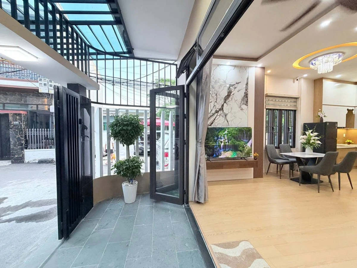 Bán nhà 2 tầng 180m² sát Bến Xe TTTP Đà Nẵng 5.35 tỷ - Ảnh thu nhỏ 3