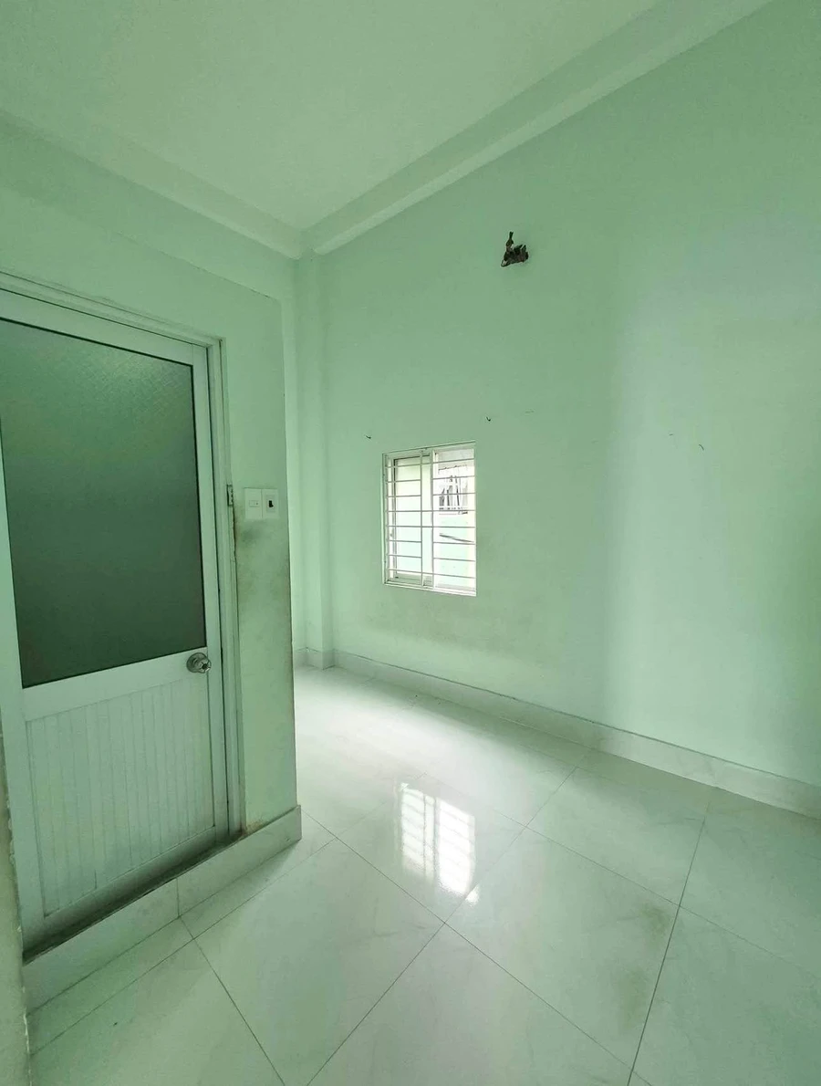 Bán nhà 3,5 tầng 51,9m2 Tây Sơn Quy Nhơn 2 tỷ 999 triệu - Ảnh thu nhỏ 4