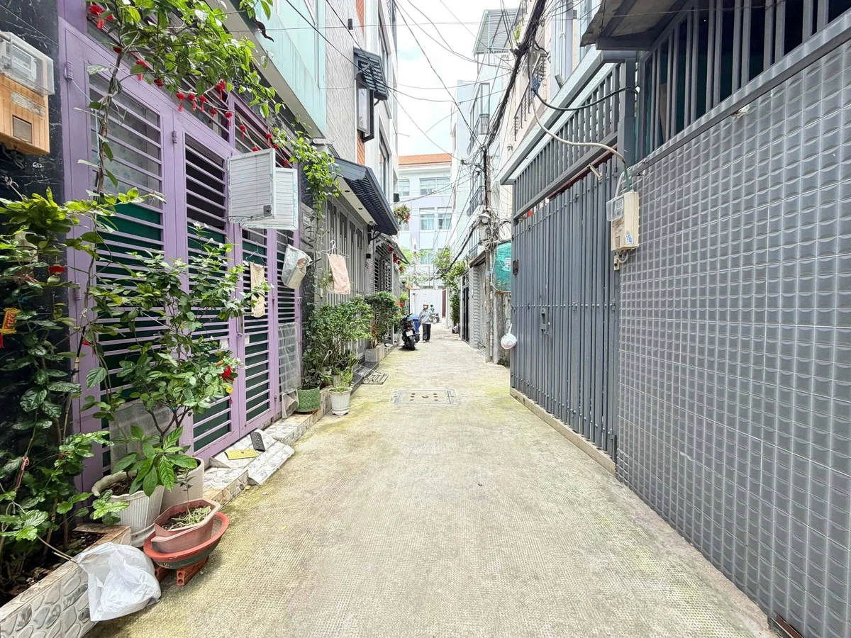 Bán nhà hẻm 198 Nguyễn Công Hoan, 31m2, 6 tầng, 4PN, giá 6 tỷ, Phú Nhuận - Ảnh 1