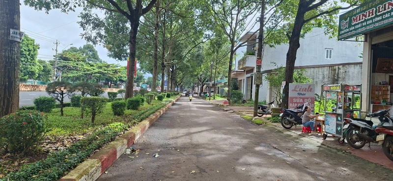 Bán đất mặt tiền Phạm Văn Đồng 230m² Đắk Lắk