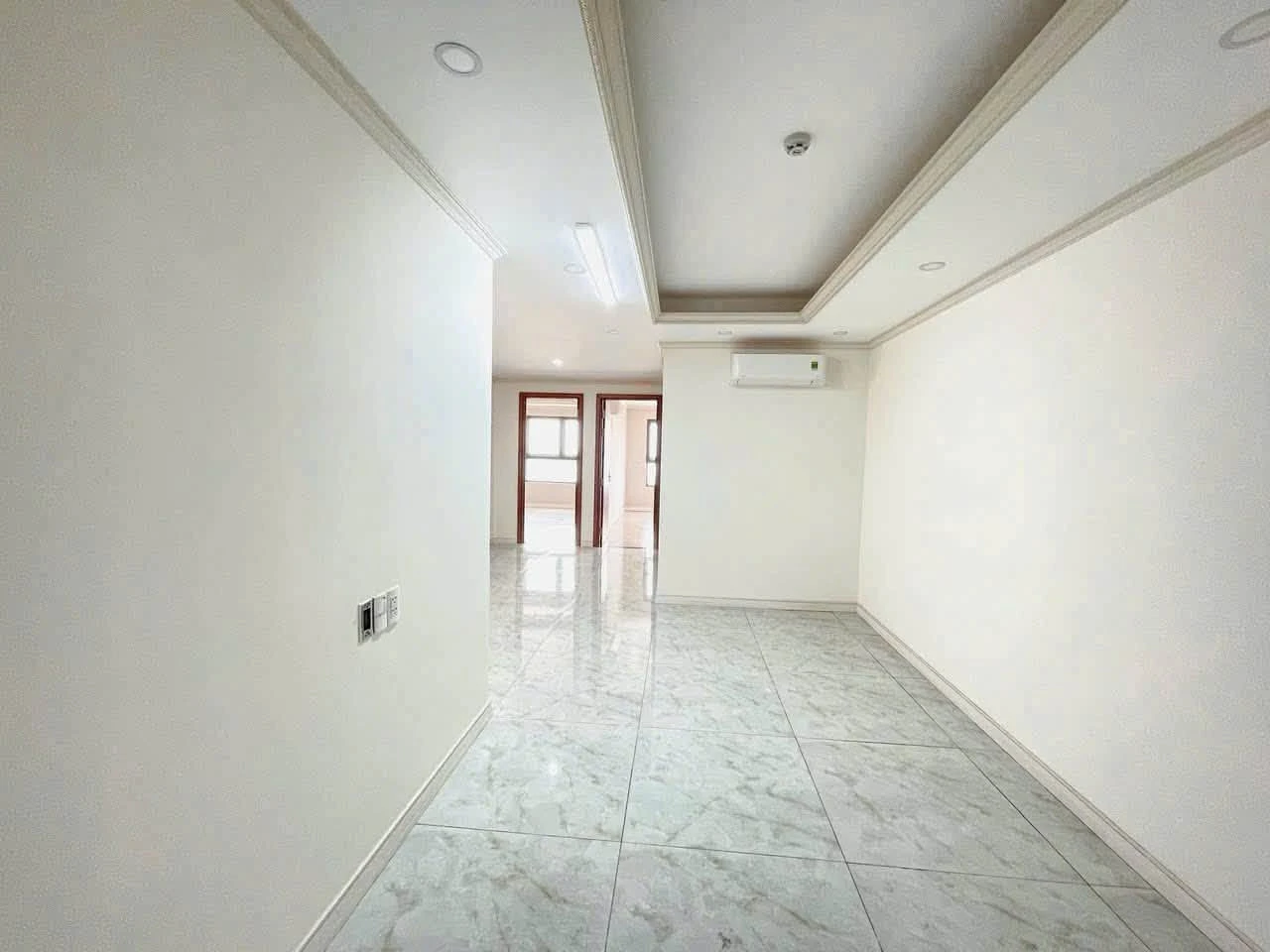 Bán căn hộ 2PN 75m2 giá 3 tỷ 990 tại Homyland Riverside - Ảnh 1
