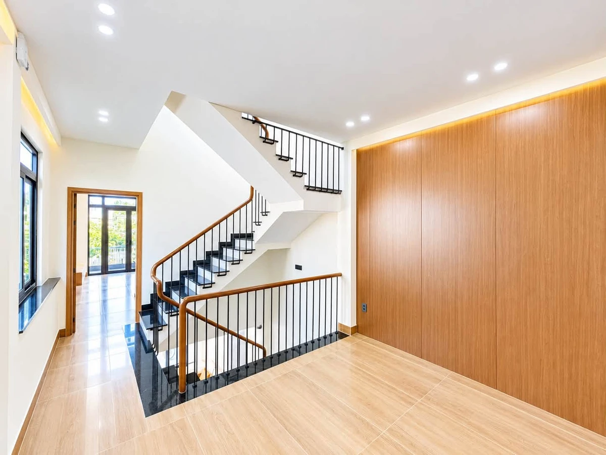 Bán nhà mặt tiền kinh doanh Đông Hoà 100m2, 3 phòng ngủ - Ảnh thu nhỏ 5