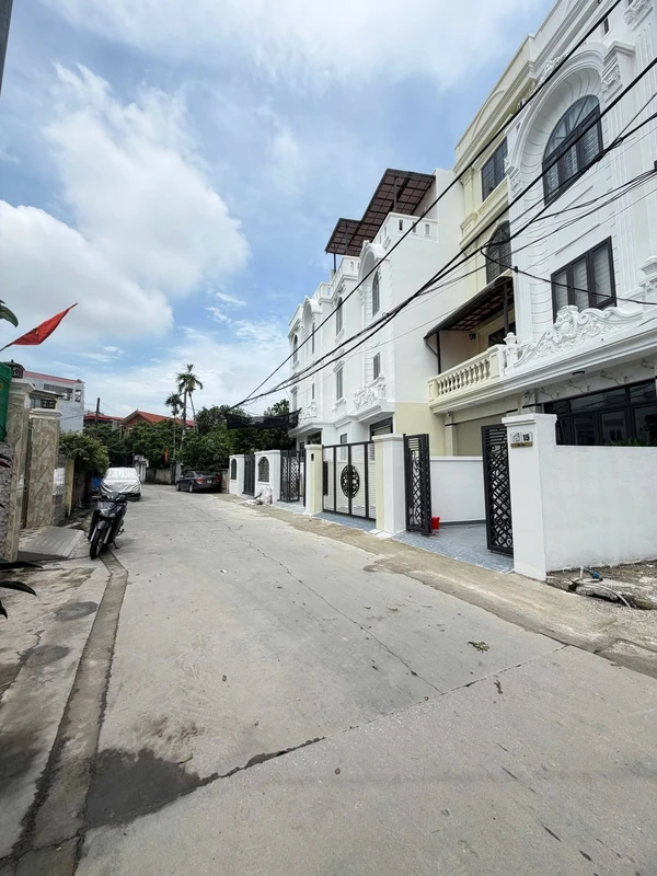 Bán nhà 4 tầng độc lập full nội thất 48,5m2 đường Hồ Đá, Sở Dầu, Hải Phòng