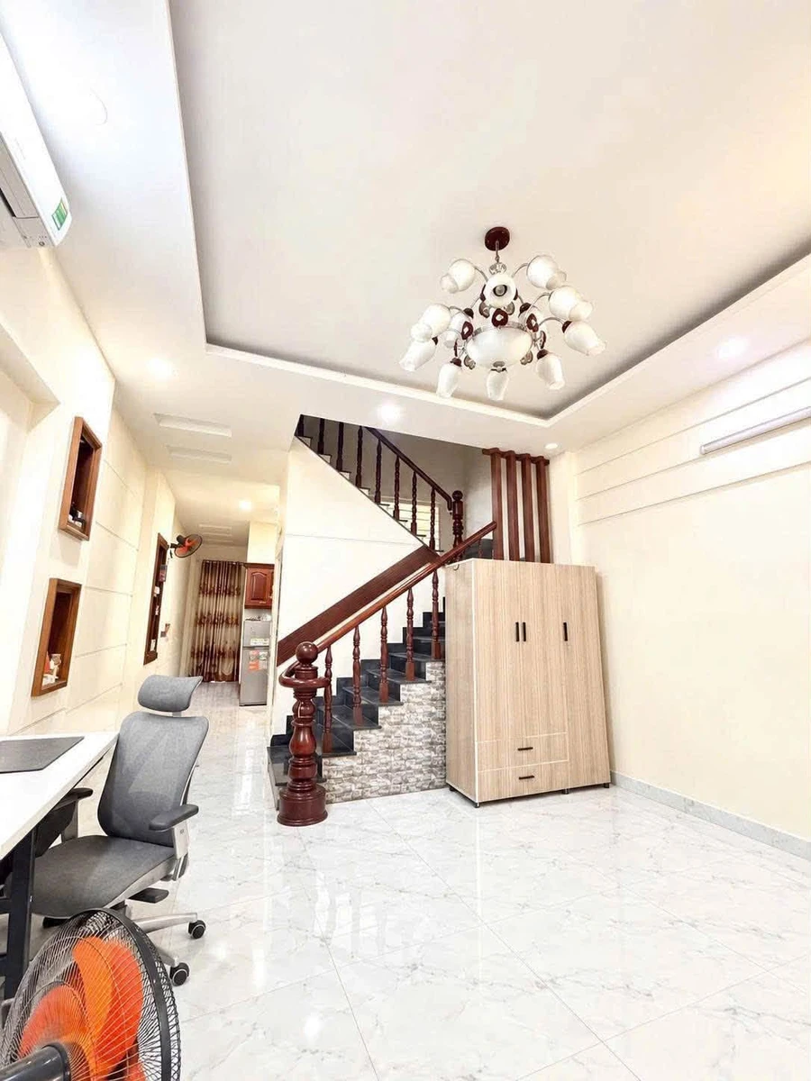 Bán nhà 3PN 61m² Phú Hữu, gần vòng xoay 4,6 tỷ - Ảnh thu nhỏ 2
