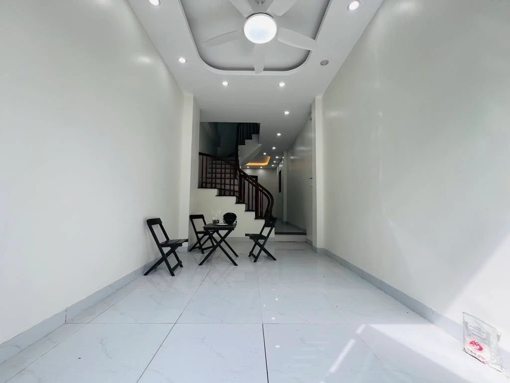 Bán nhà mới 5 tầng 33m² Phú Lương gần 5 tỷ - Ảnh 1