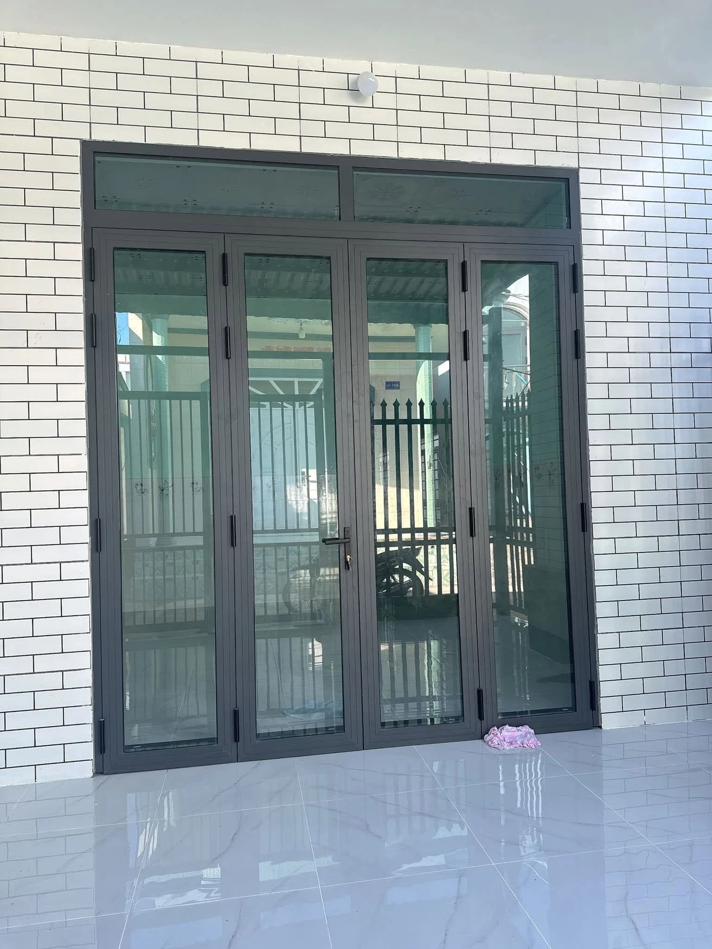 Bán nhà 2PN 165m² sân trước sau Phước Bình - Ảnh 1